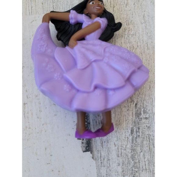 Encanto isabella mcdonald's 2021 Disney Pixar toy figure - Picture 2 of 5